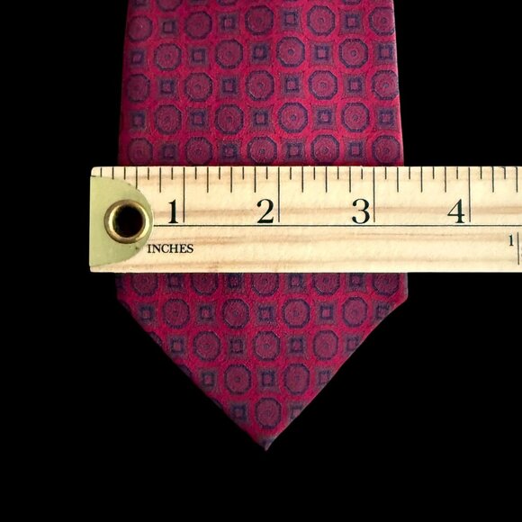 Gianfranco Ferretti 100% Silk Red Blue Geometric Pattern Tie Handcrafted Italy - Picture 4 of 9